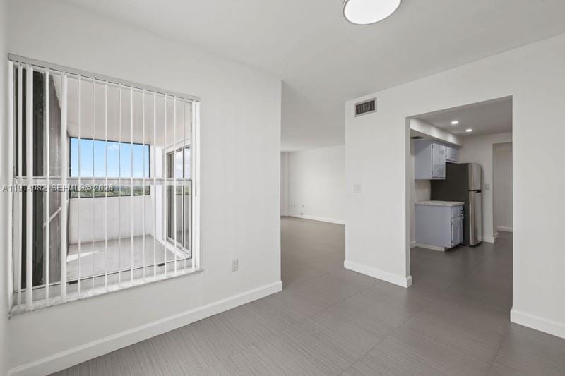 4174 Inverrary Drive 902 — photo 9