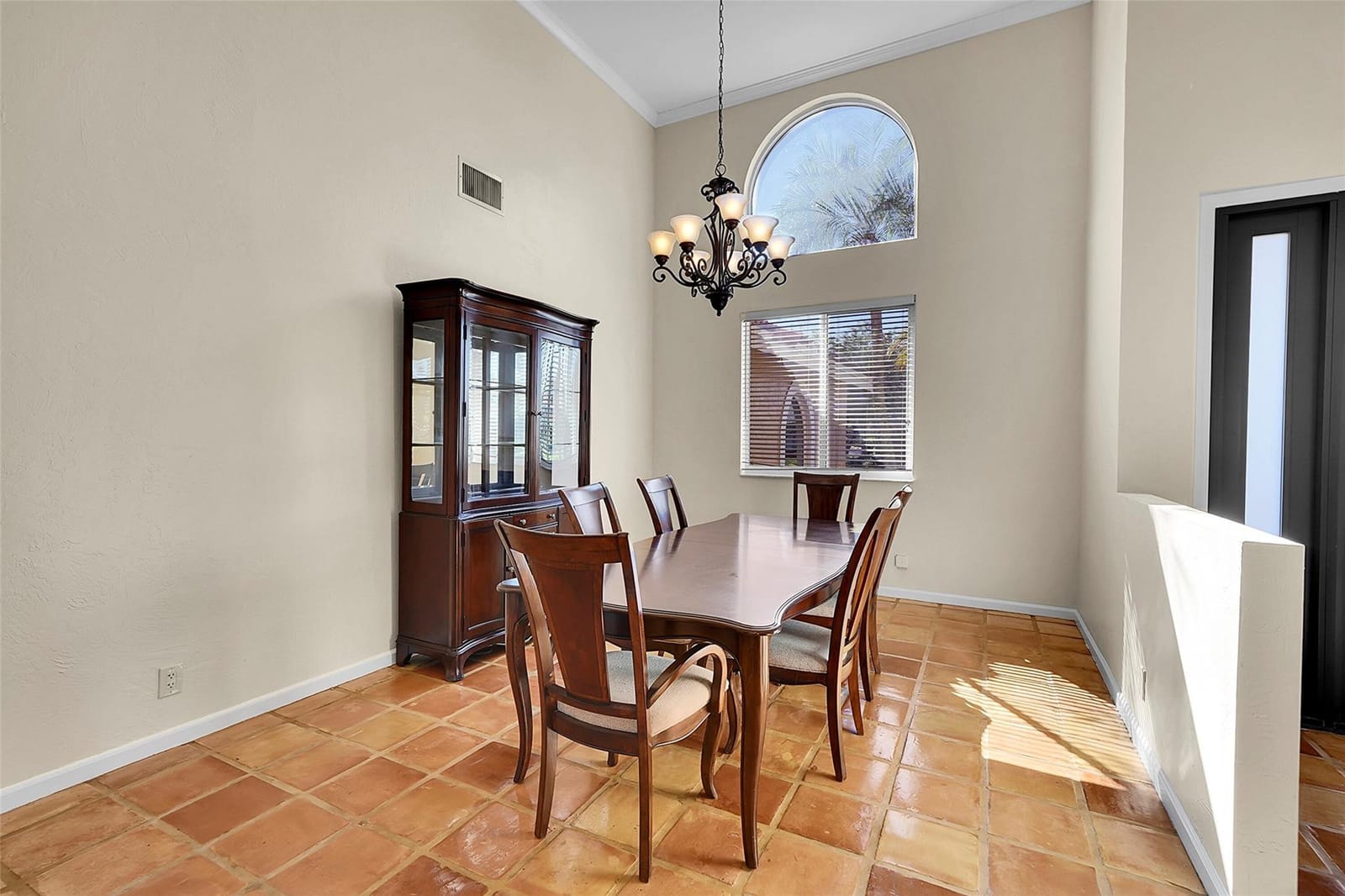 2141 Oakmont Terrace — photo 10