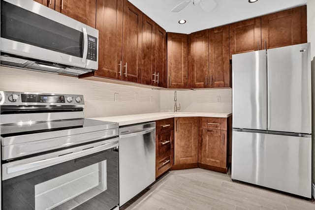 3115 Oakland Shores Drive E109, Oakland Park, FL 33309