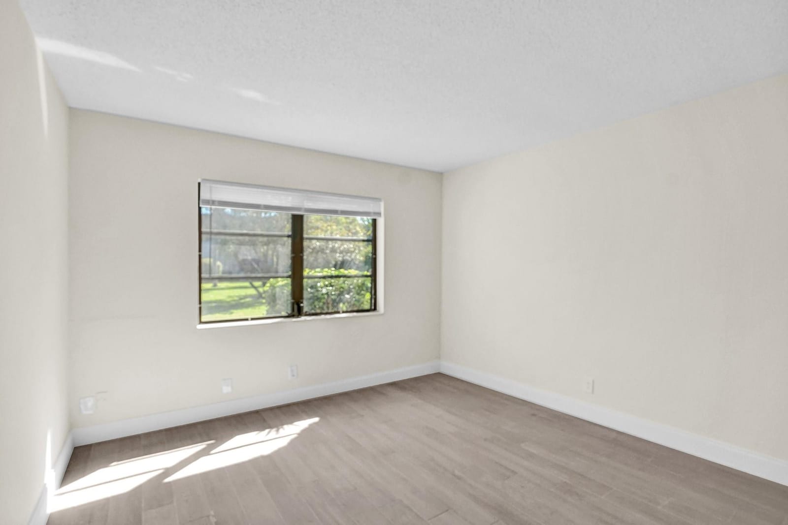 3115 Oakland Shores Drive E109 — photo 12