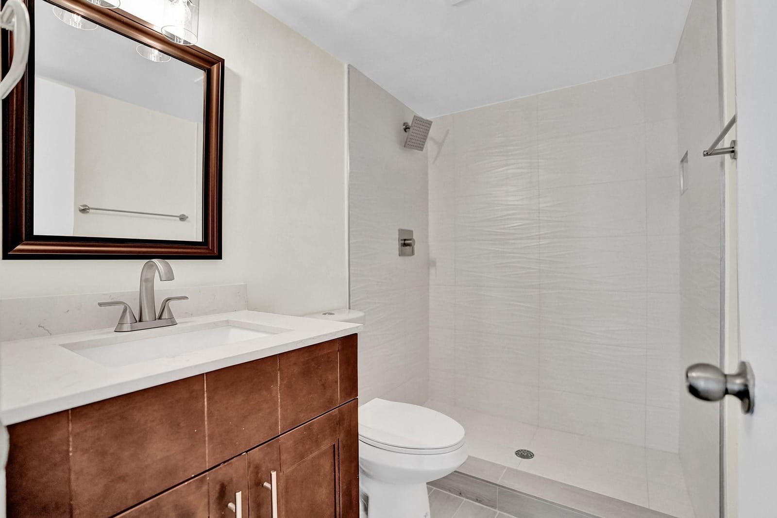 3115 Oakland Shores Drive E109 — photo 9