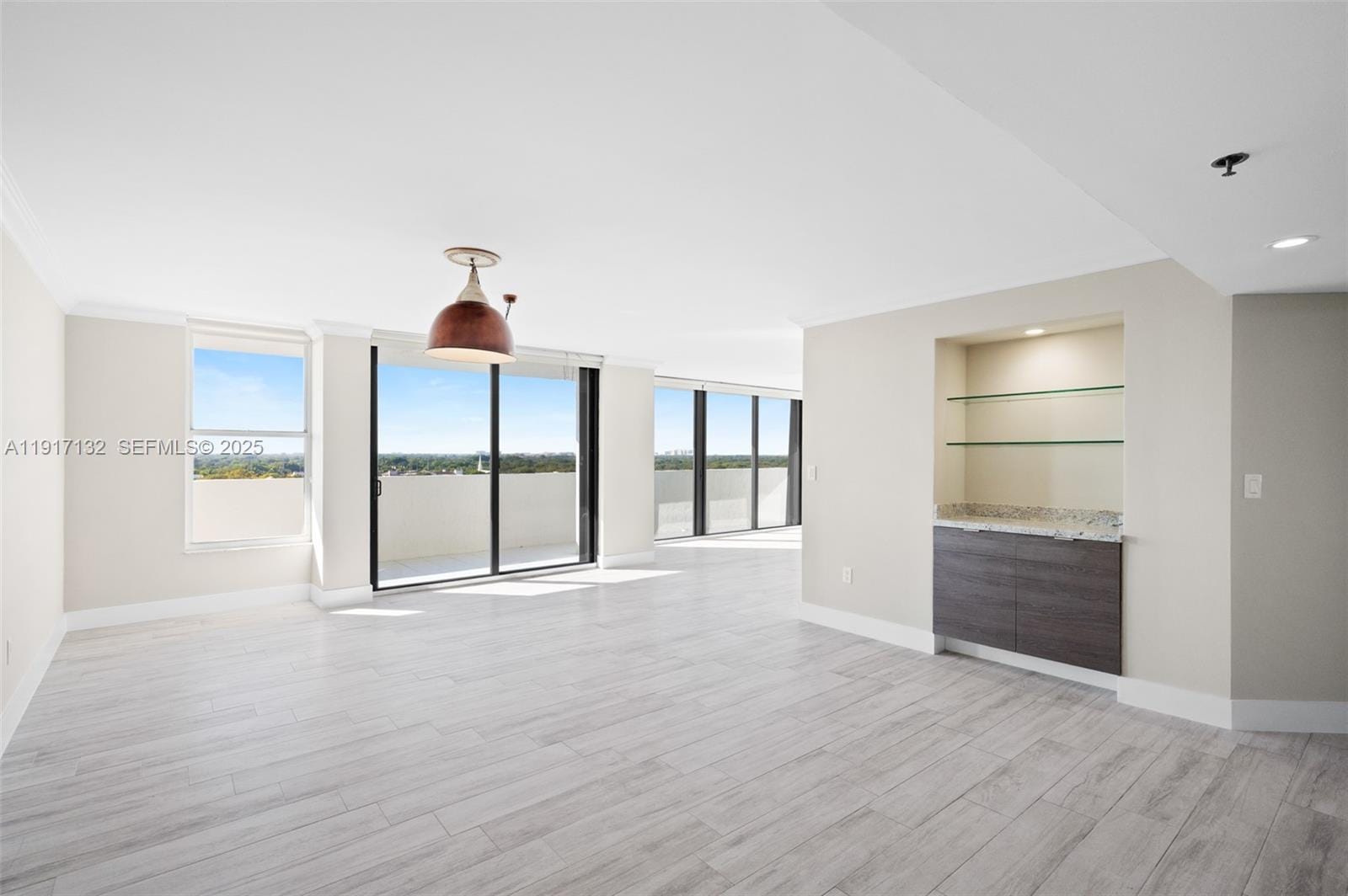 441 Valencia Avenue 1201 — photo 7