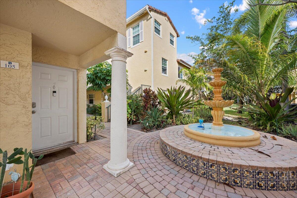 1015 Lake Shore Drive 105, Lake Park, FL 33403, Lake Park