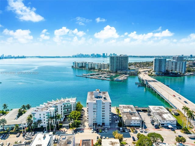 2016 Bay Drive 904, sold in Villa Bay Vista, Miami Beach, FL