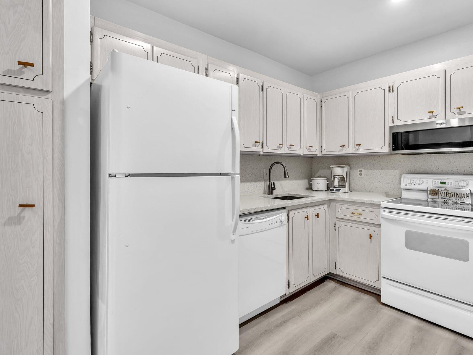 330 S Cypress Road 628 — photo 7