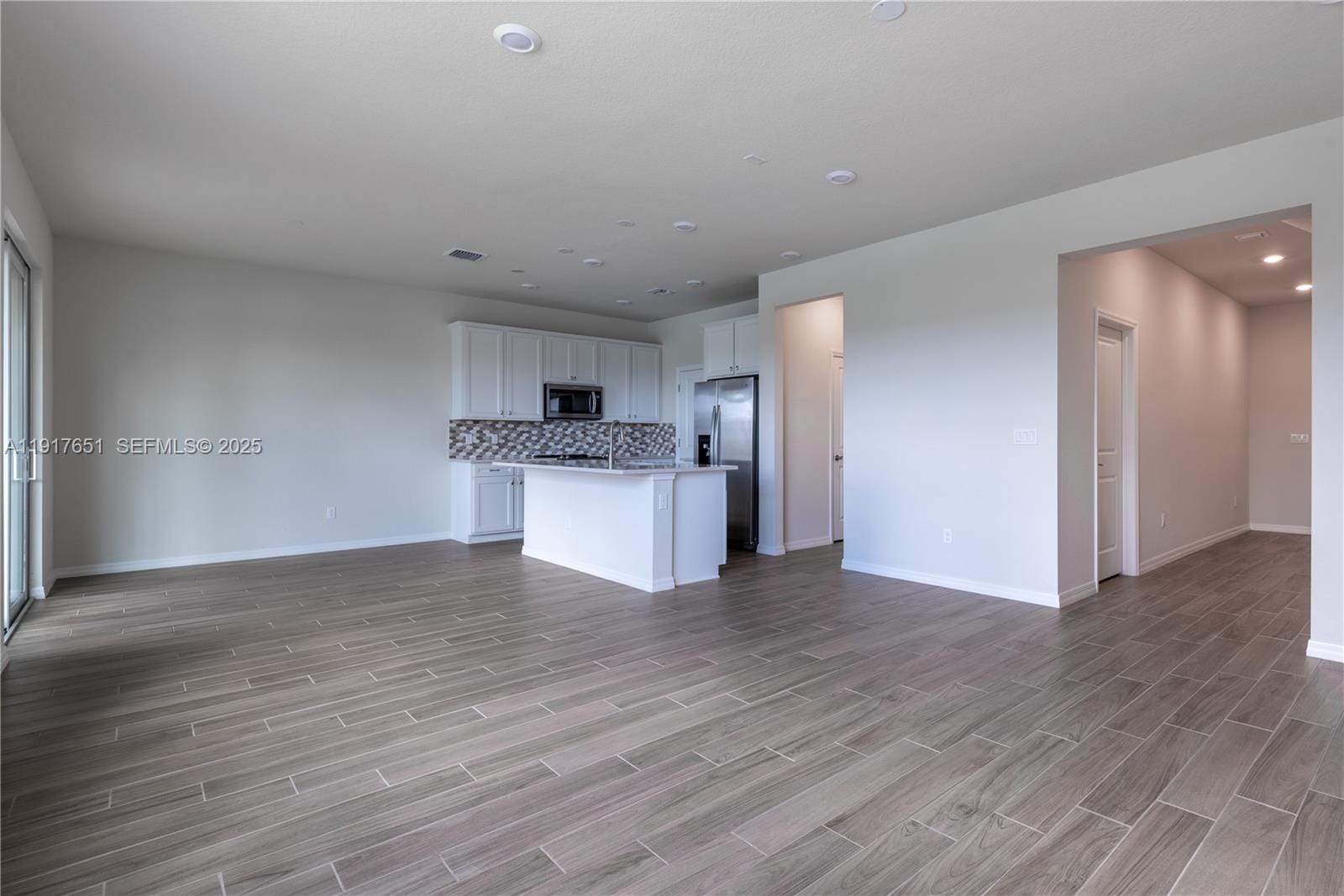 4974 Greenway Drive, Hollywood, FL 33021 photo 8