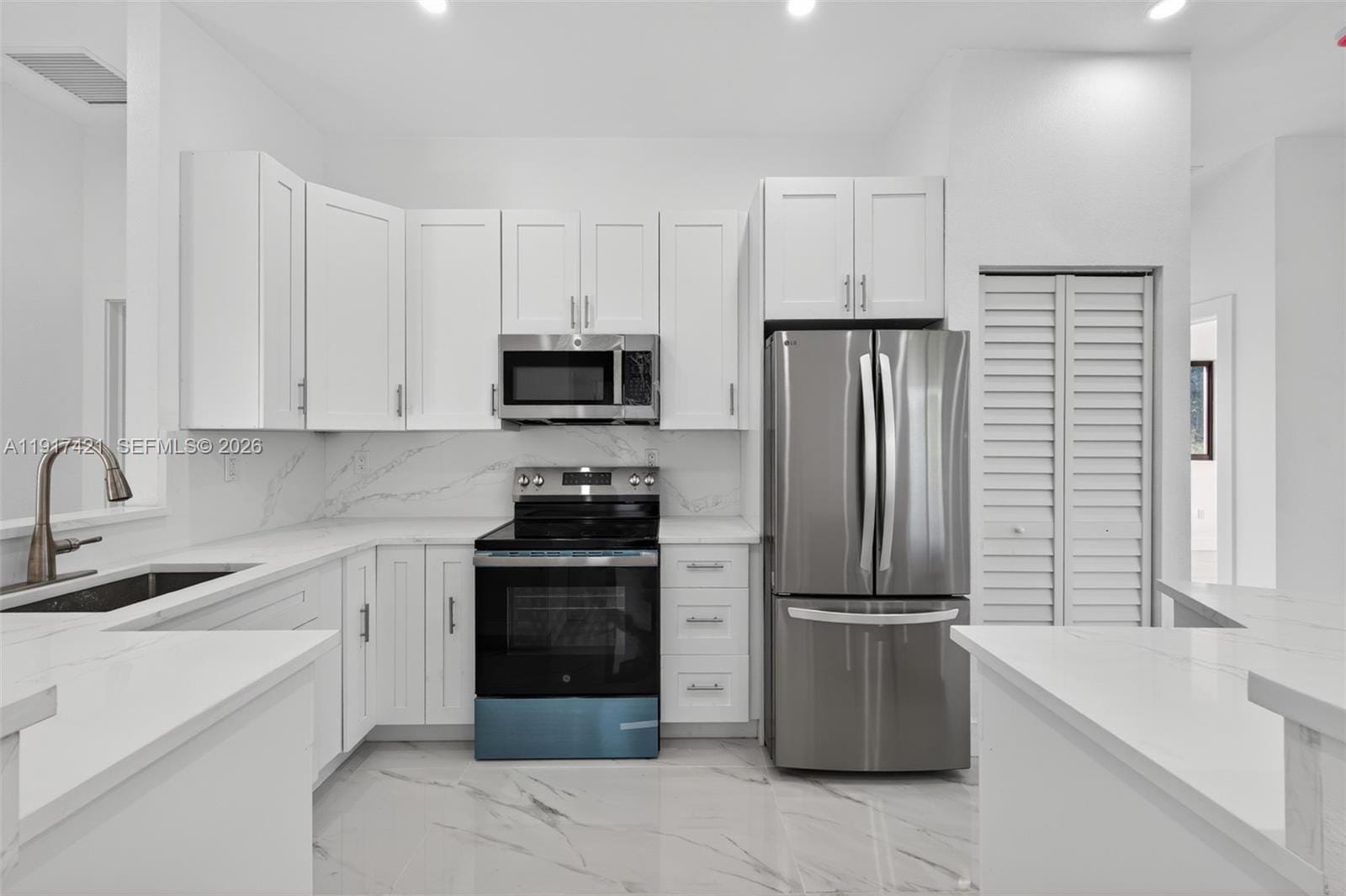 2250 NW 7th Court, Fort Lauderdale, FL 33311 photo 6