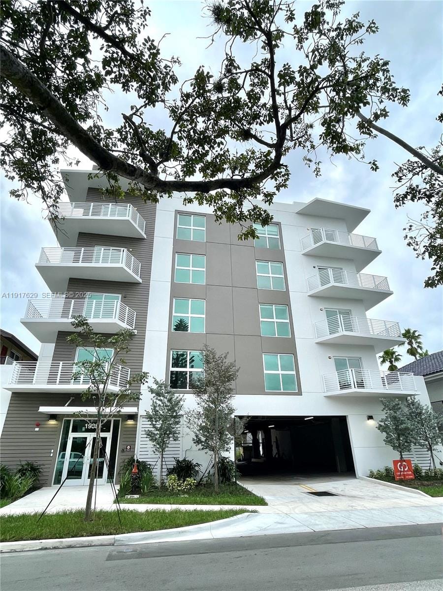 1938 Jackson Street 403, Hollywood, FL 33020 photo 19