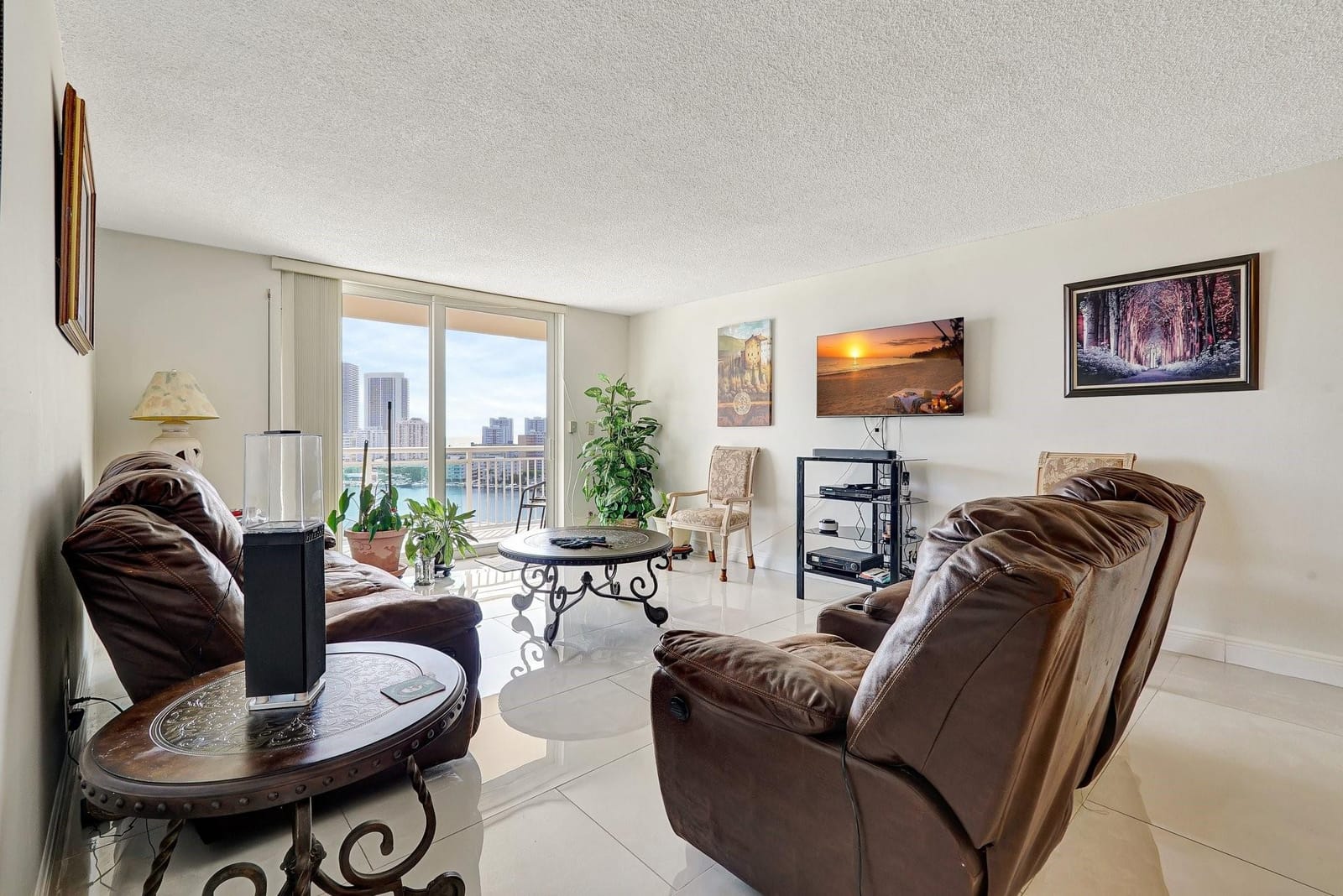 437 Golden Isles Drive 15G, Hallandale Beach, FL 33009 photo 10