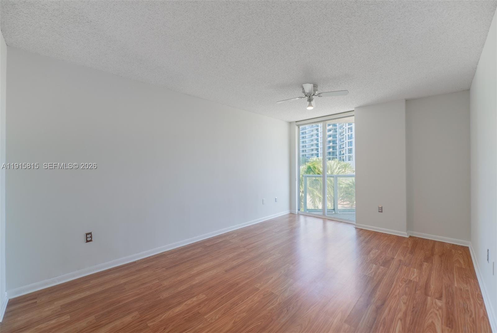 5900 Collins Avenue 506 — photo 9