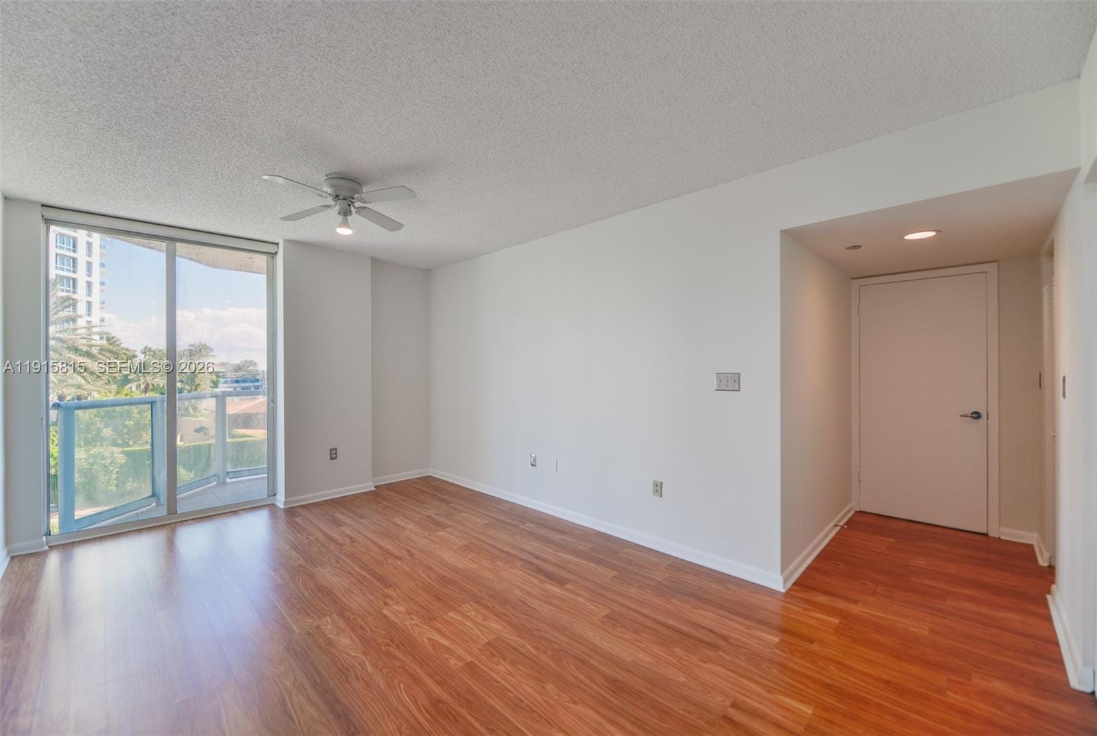 5900 Collins Avenue 506 — photo 10