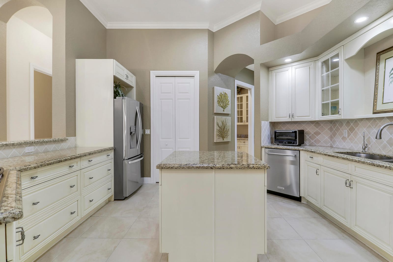 9328 Scarborough Court, Port St. Lucie, FL 34986 photo 15