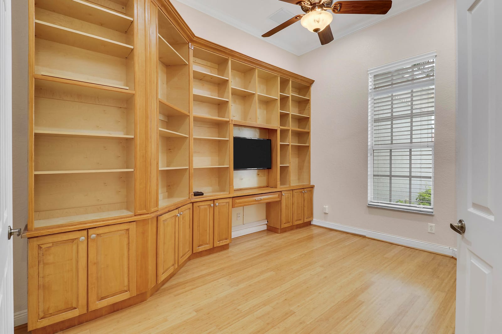 9328 Scarborough Court, Port St. Lucie, FL 34986 photo 30