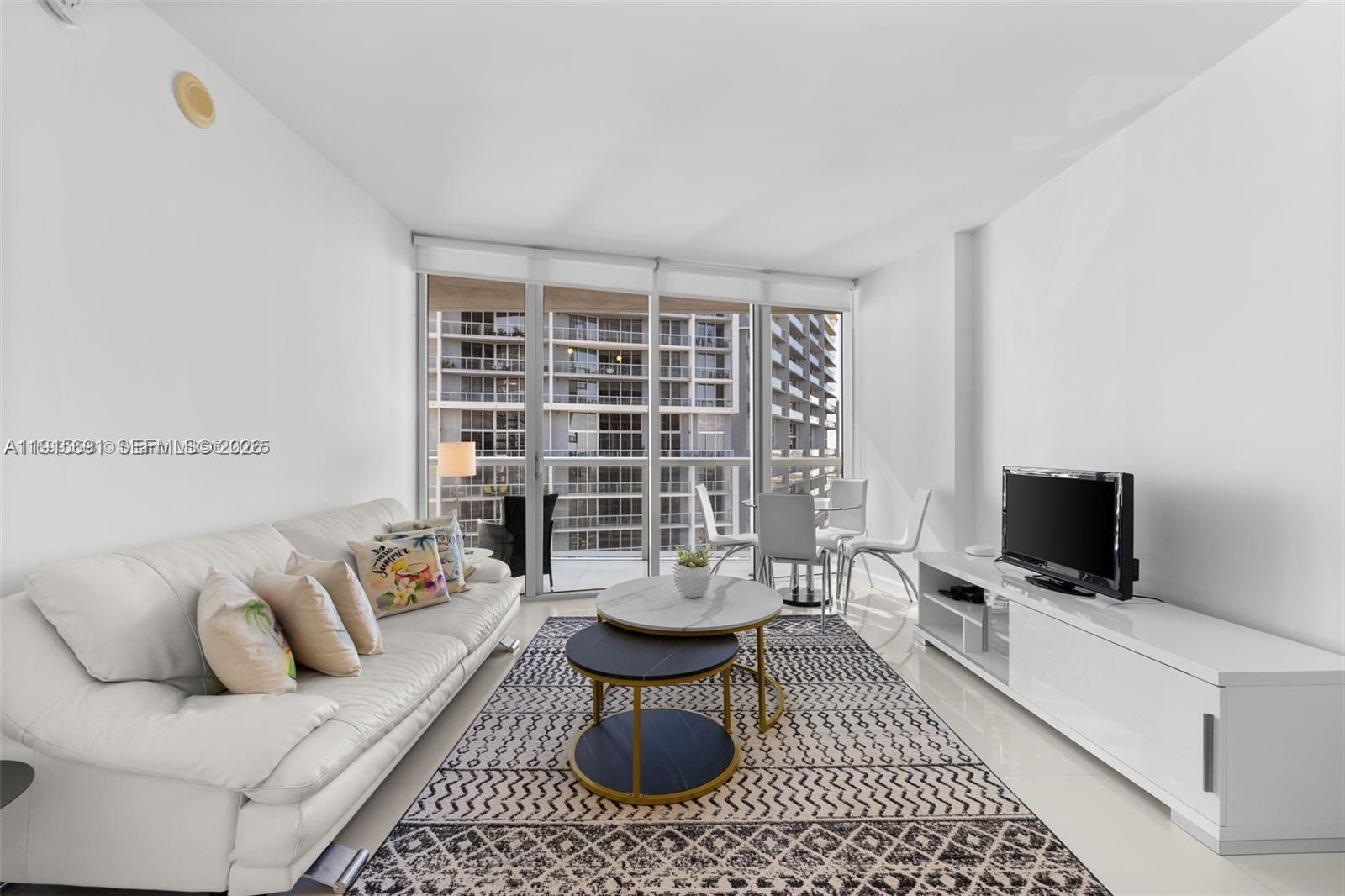 495 Brickell Avenue 2206 — photo 5
