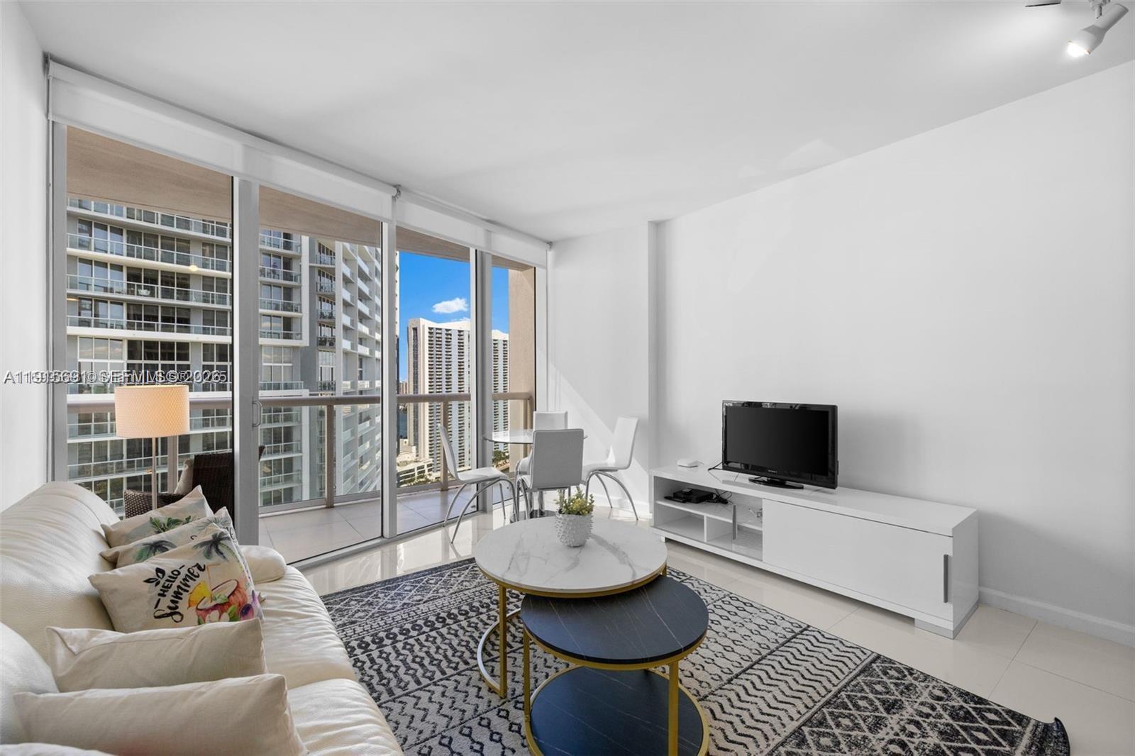 495 Brickell Avenue 2206 — photo 6