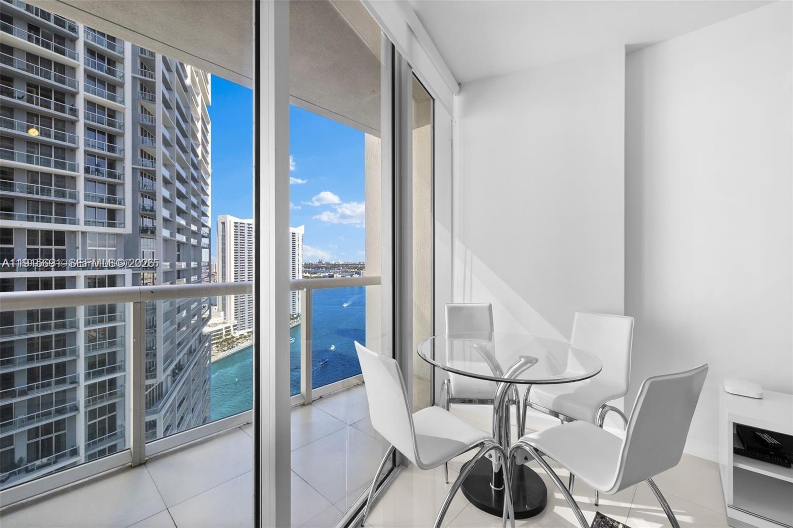 495 Brickell Avenue 2206 — photo 8