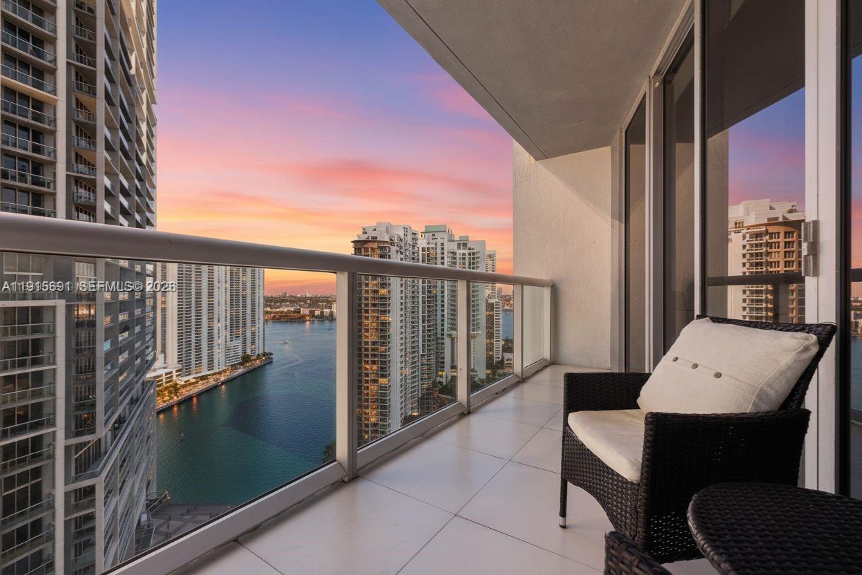 495 Brickell Avenue 2206, Miami, FL 33131, Miami