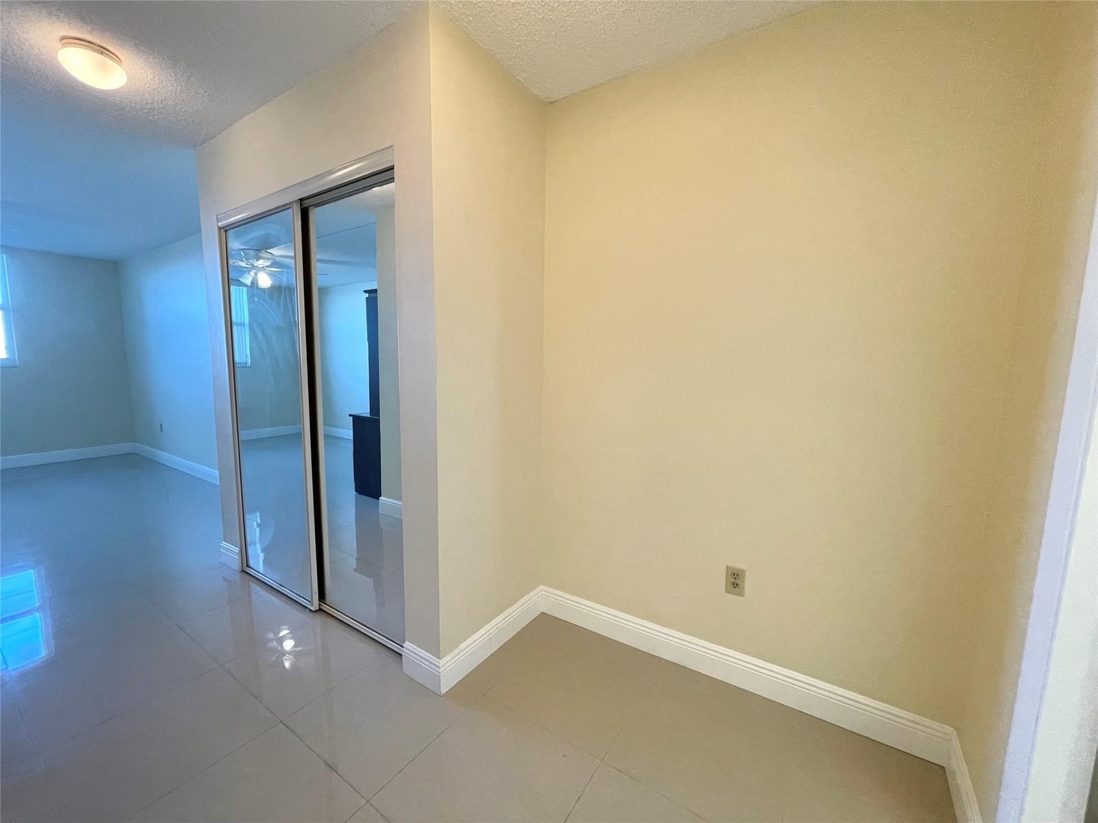 1175 NE Miami Gardens Drive 405, Miami, FL 33179 photo 15