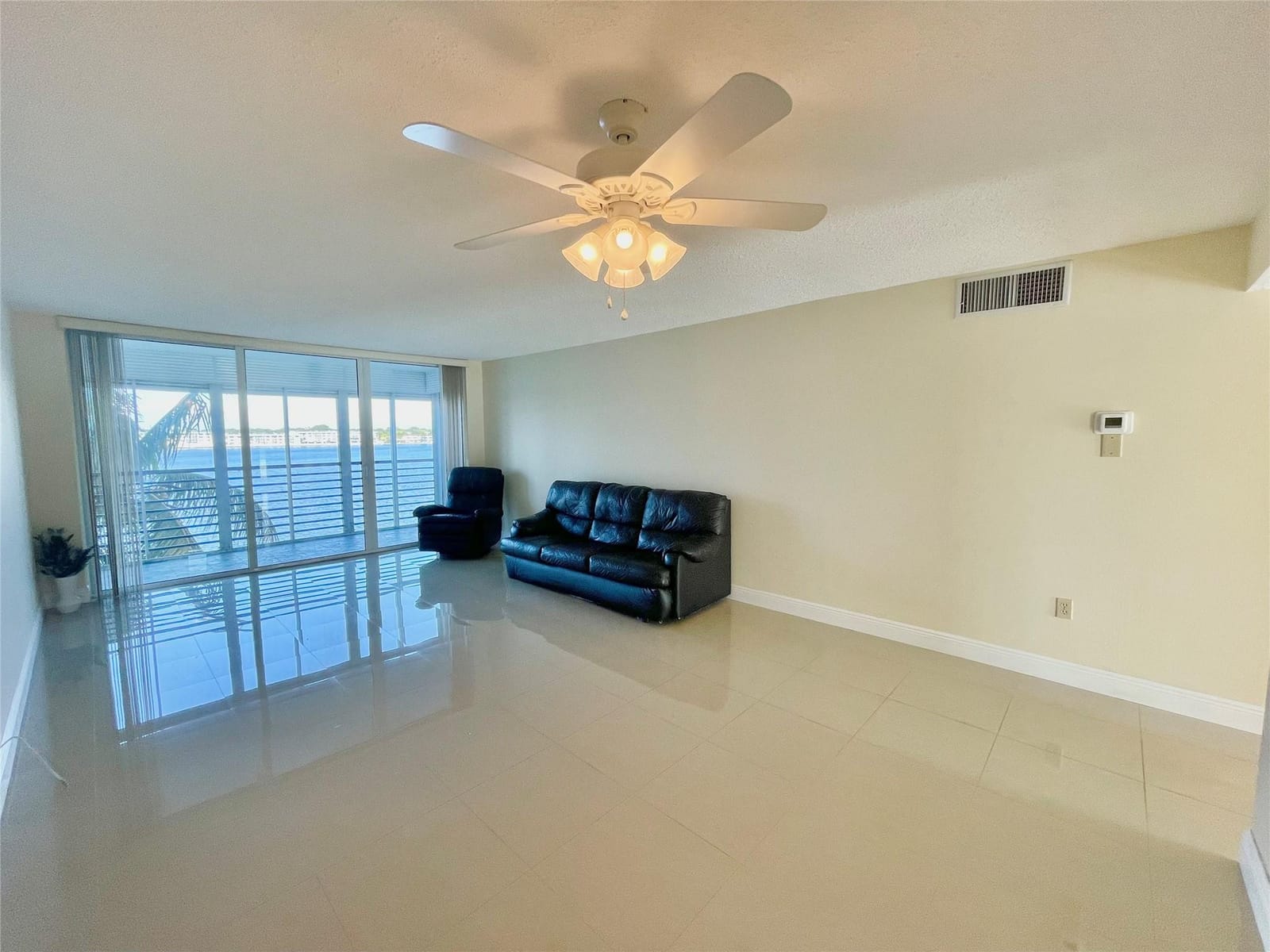 1175 NE Miami Gardens Drive 405, Miami, FL 33179 photo 5