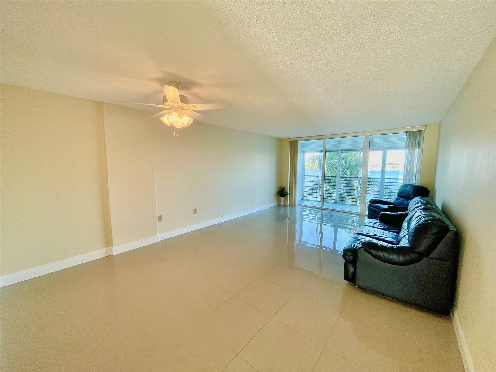 1175 NE Miami Gardens Drive 405, Miami, FL 33179 photo 9