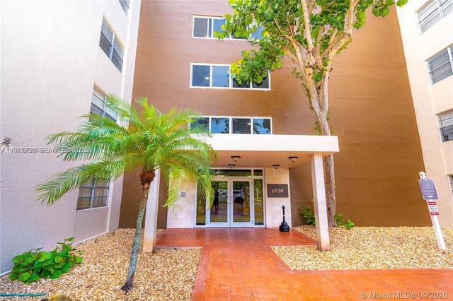 6930 Miami Gardens Drive 1-410, Coral Gate East, Hialeah, FL