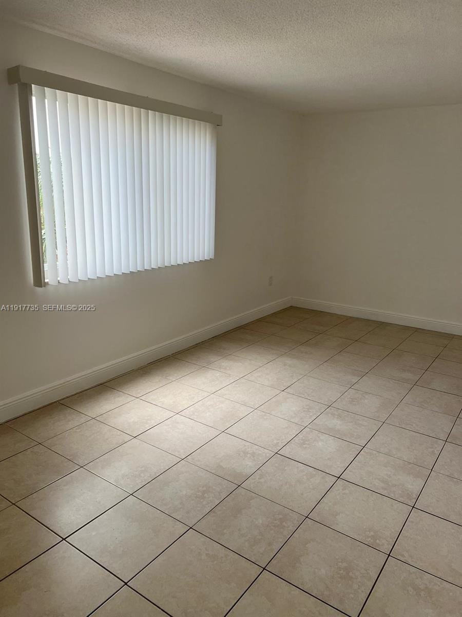 6930 Miami Gardens Drive 1-410 — photo 10