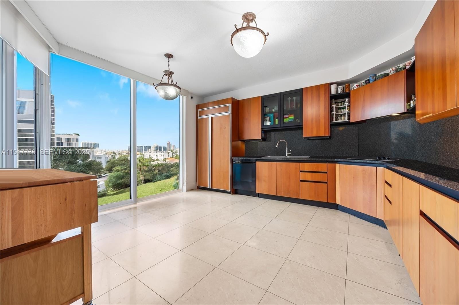 17555 Collins Avenue 607, Sunny Isles Beach, FL 33160 photo 17
