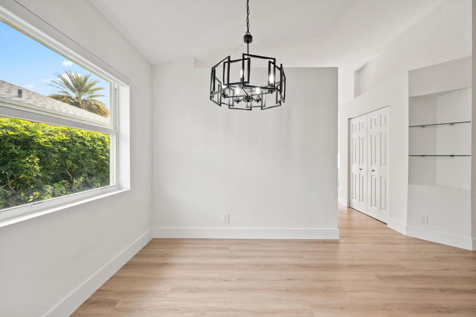 151 Crystal Key Way — photo 3