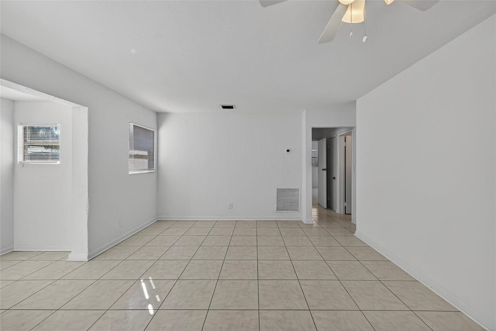 2617 NE 9th Terrace — photo 11