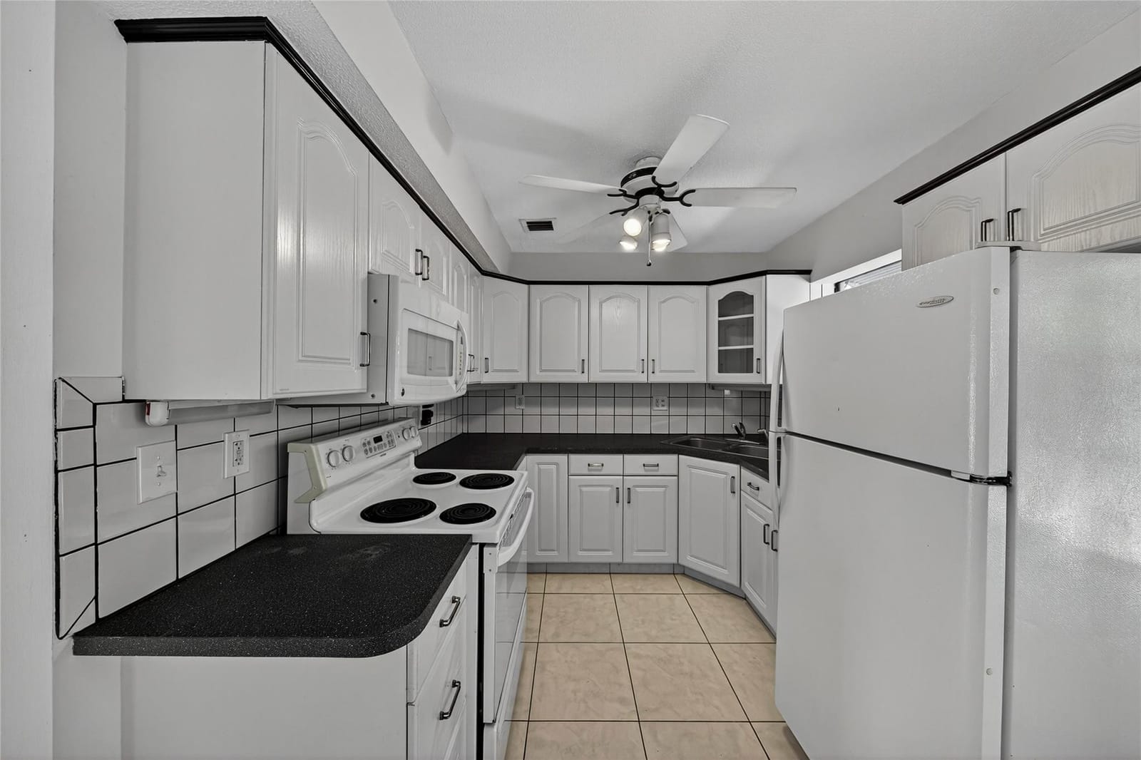 2617 NE 9th Terrace, Wilton Manors, FL 33334 photo 17