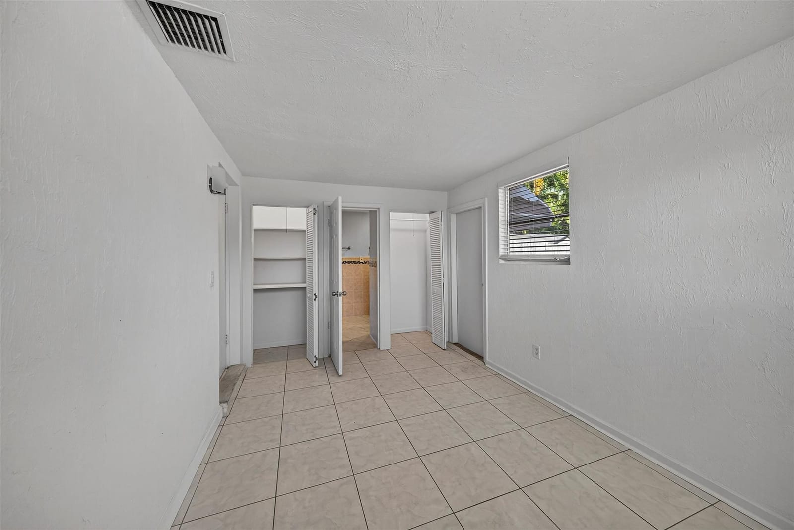 2617 NE 9th Terrace, Wilton Manors, FL 33334 photo 21