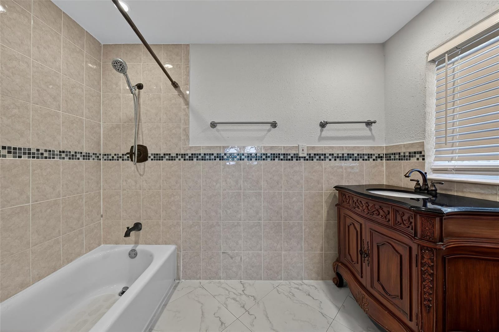 2617 NE 9th Terrace, Wilton Manors, FL 33334 photo 22