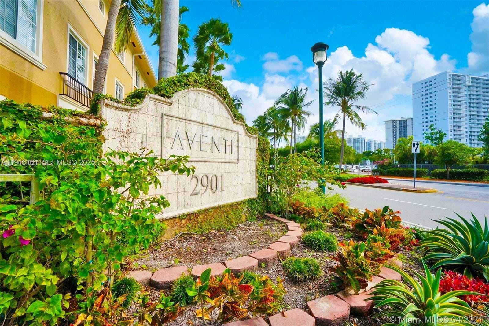 2811 NE 185th Street, Aventura, FL 33180