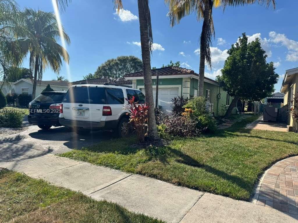 820 SW 49th Terrace — photo 4