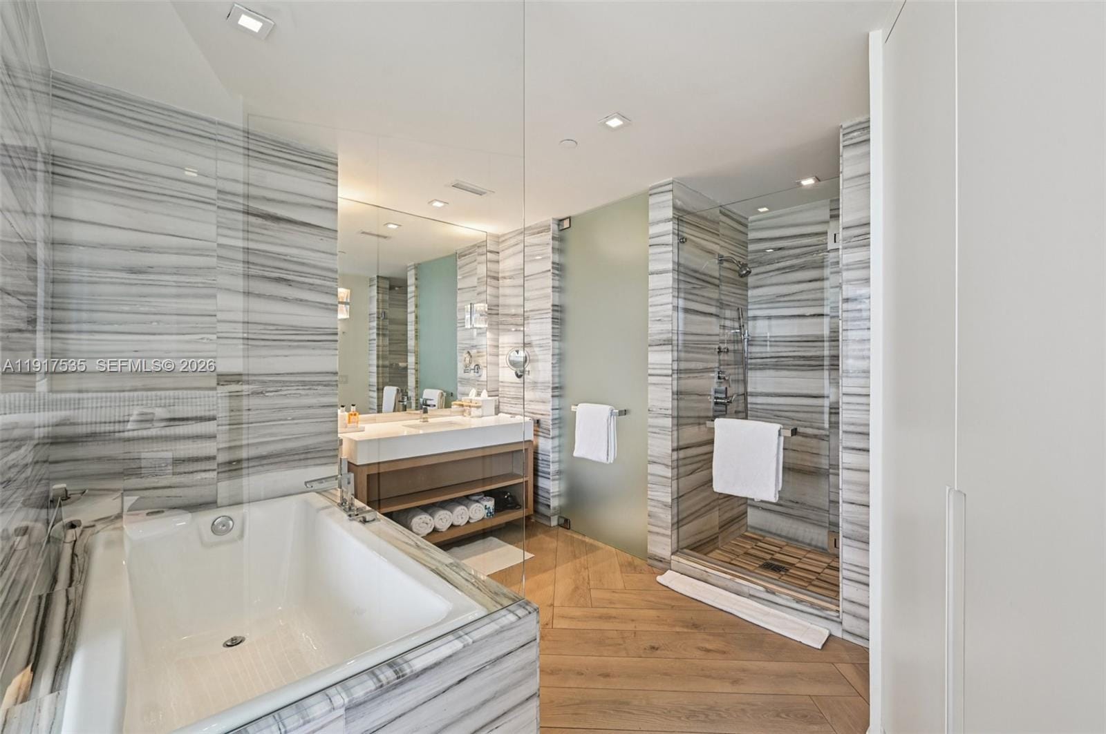 2201 Collins Avenue 401, Miami Beach, FL 33139 photo 5