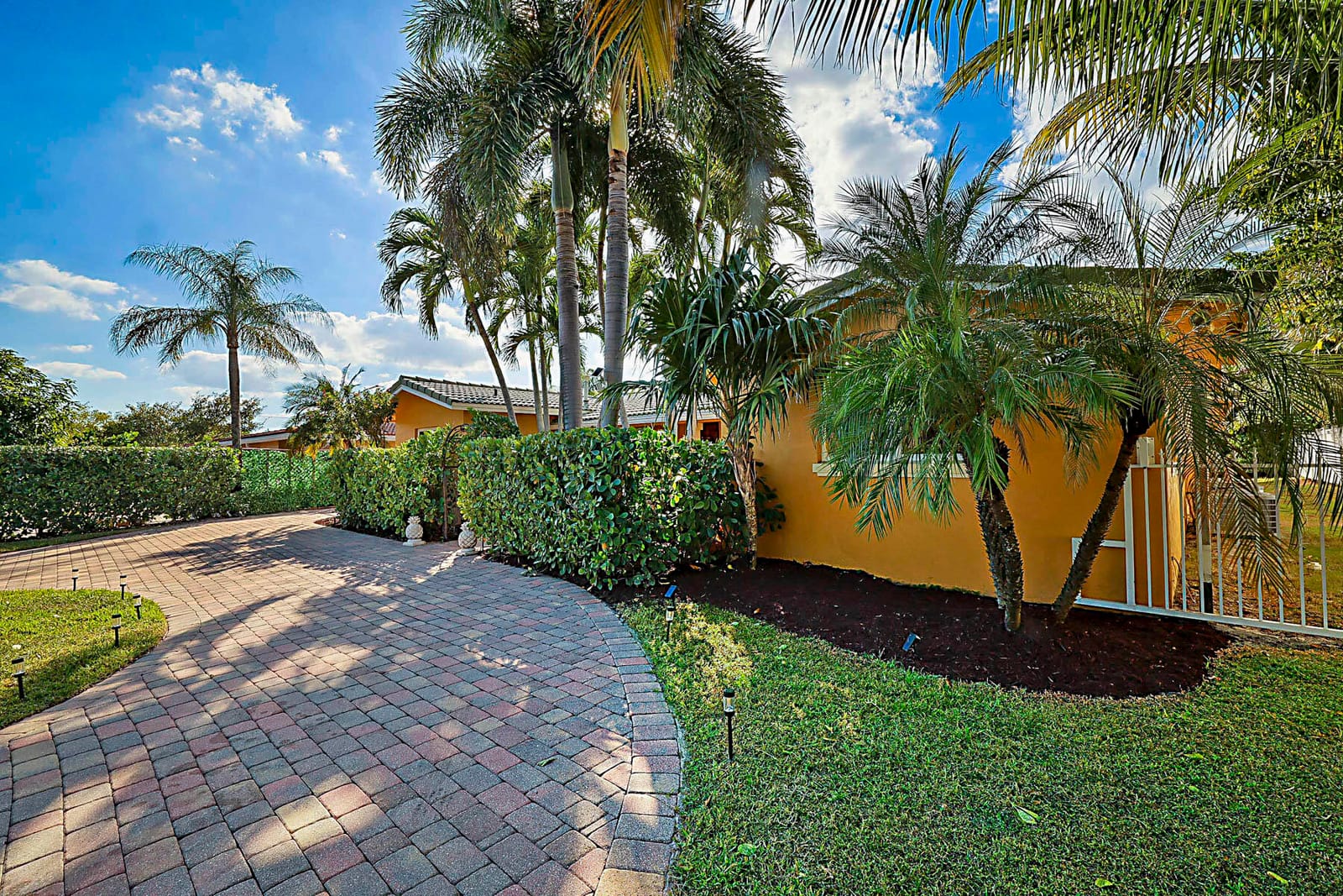 801 NW 4th Avenue, Boca Raton, FL 33432 photo 3