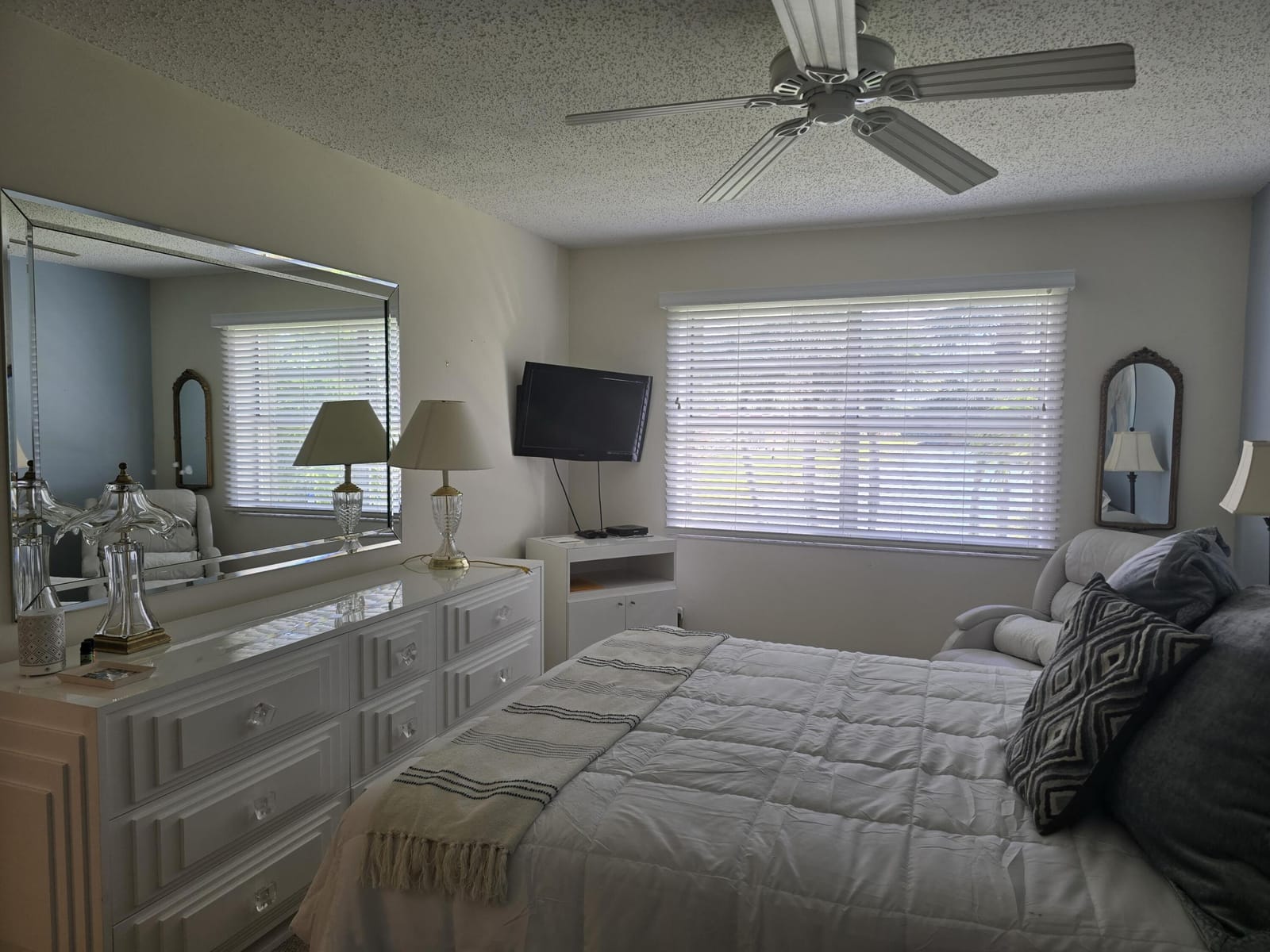 112 Lake Dora Drive, West Palm Beach, FL 33411 photo 18