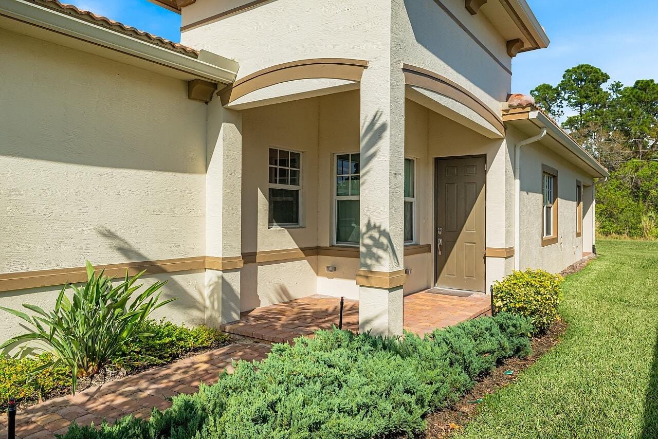 11569 SW Visconti Way — photo 2
