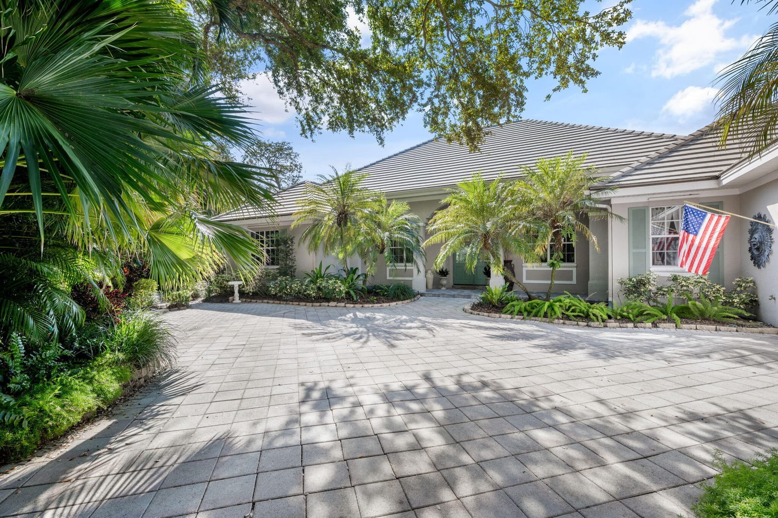 80 La Costa Court, Indian River Shores, FL 32963