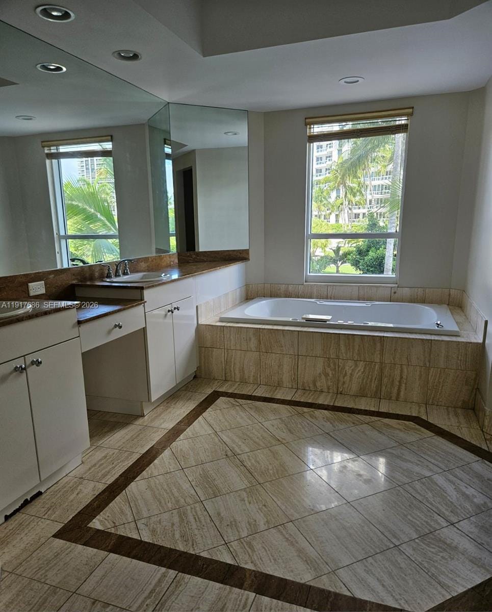 21050 Point Place 501 — photo 10