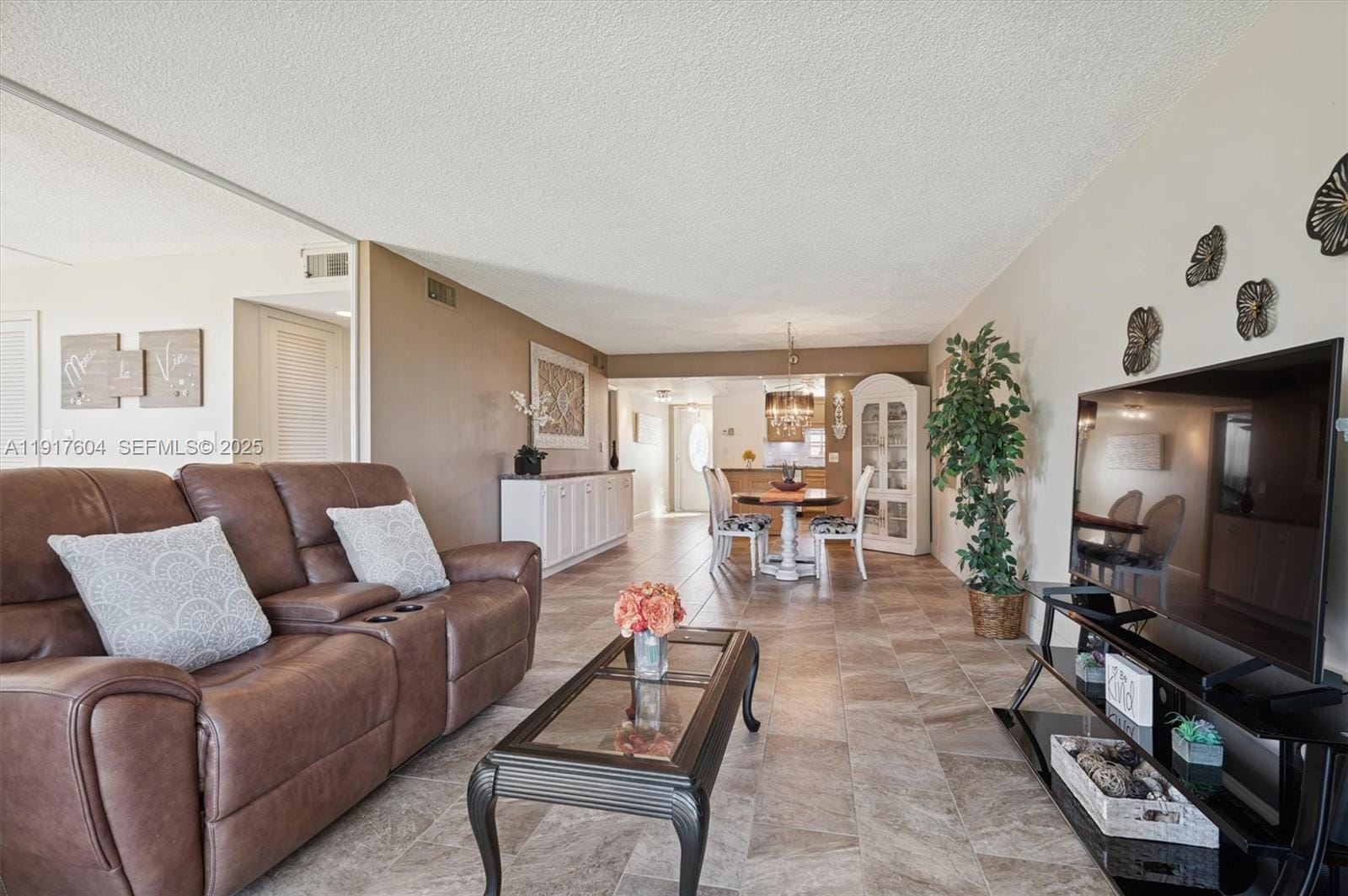 700 S Hollybrook Drive 201 — photo 8