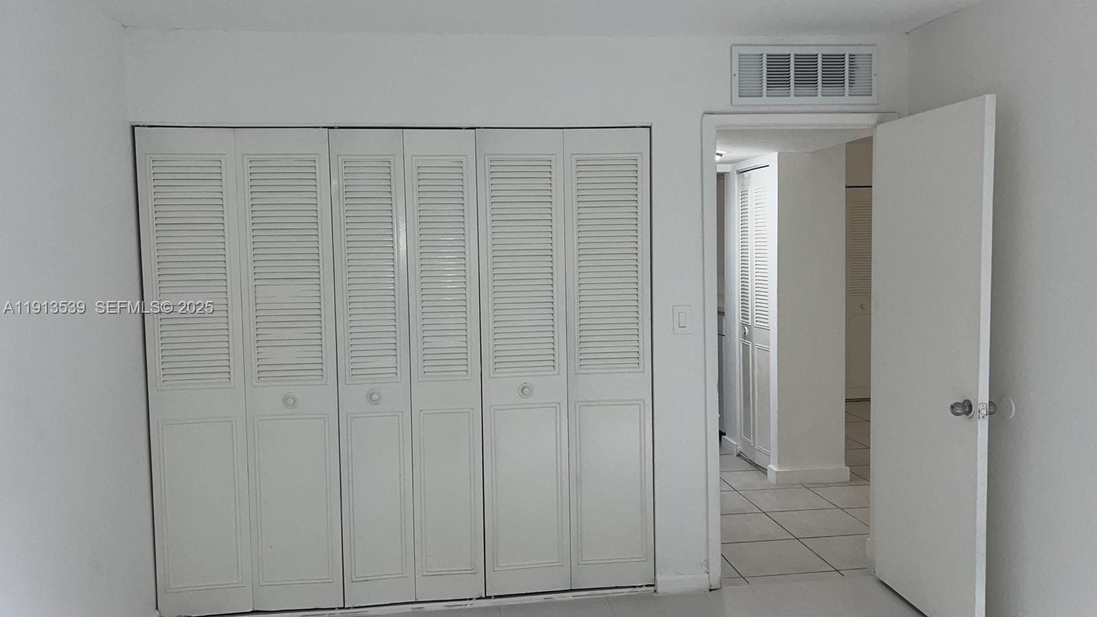 8860 Fontainebleau Boulevard 403 — photo 7