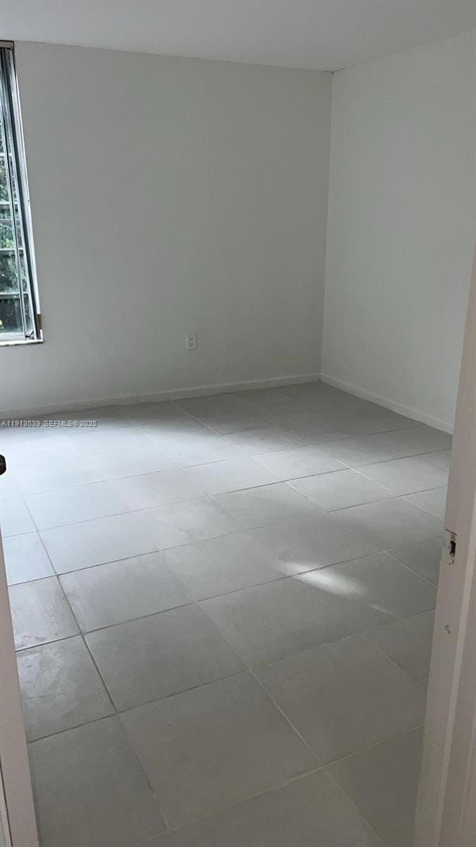 8860 Fontainebleau Boulevard 403 — photo 9