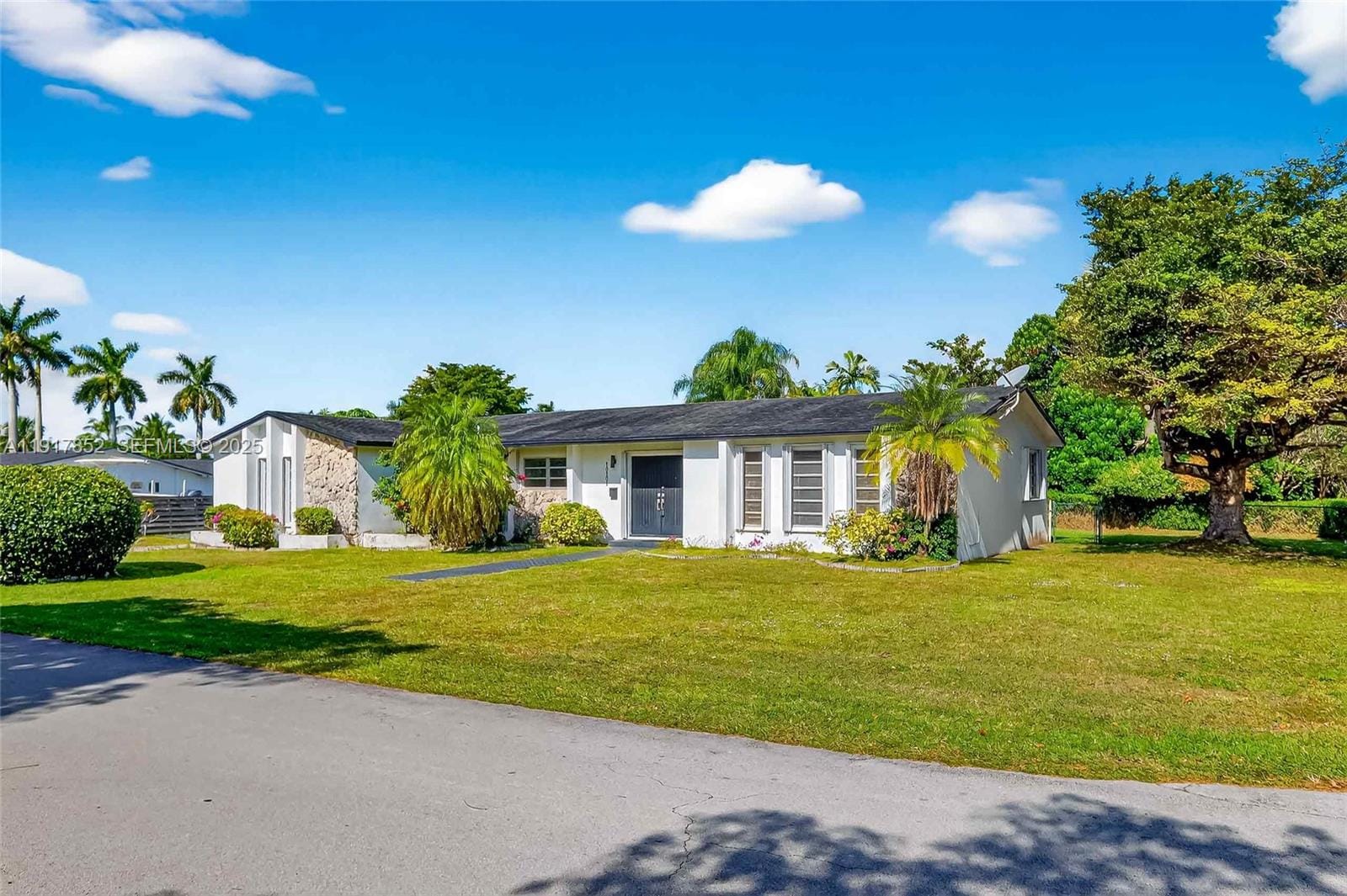 10101 SW 138th Street, Miami, FL 33176 photo 2