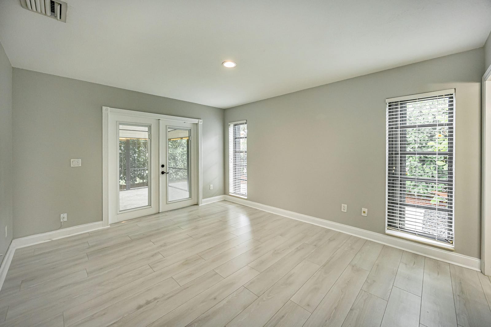 6247 Red Cedar Circle, Greenacres, FL 33463 photo 9