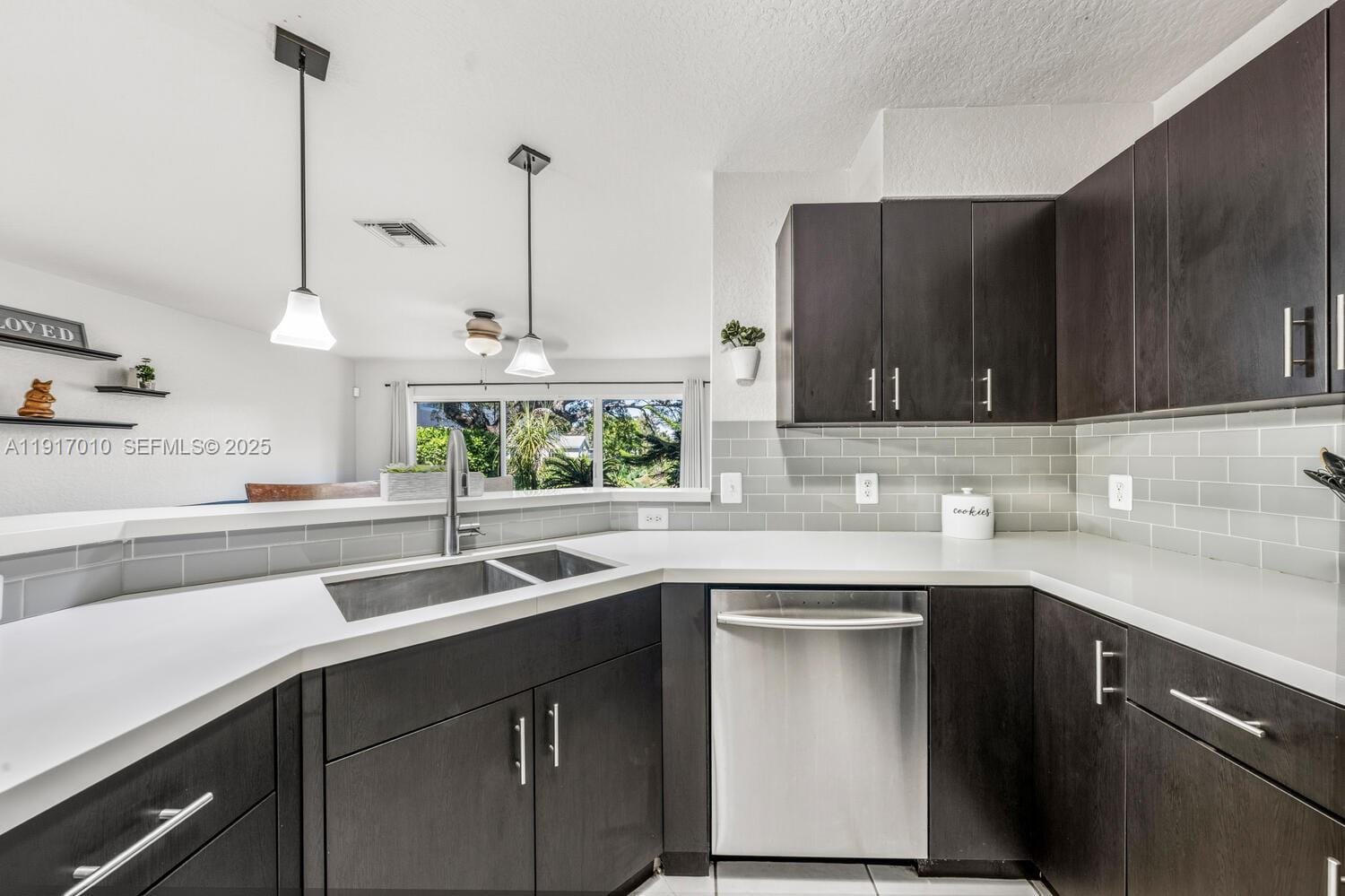 8945 NW 38th Drive 17, Coral Springs, FL 33065 photo 10