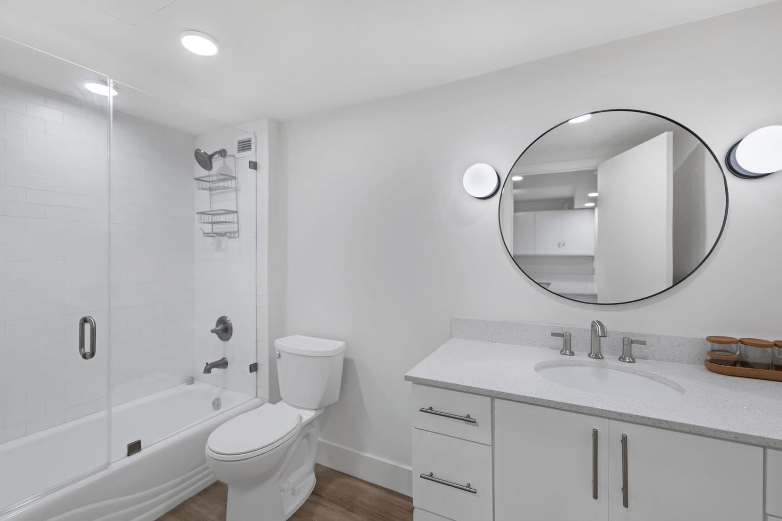 2301 Collins Avenue 323 — photo 6