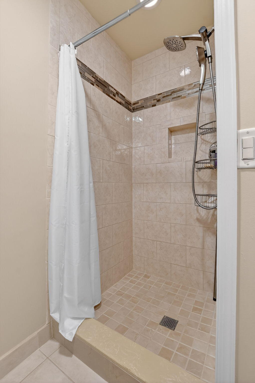 74 Burgundy B, Delray Beach, FL 33484 photo 20