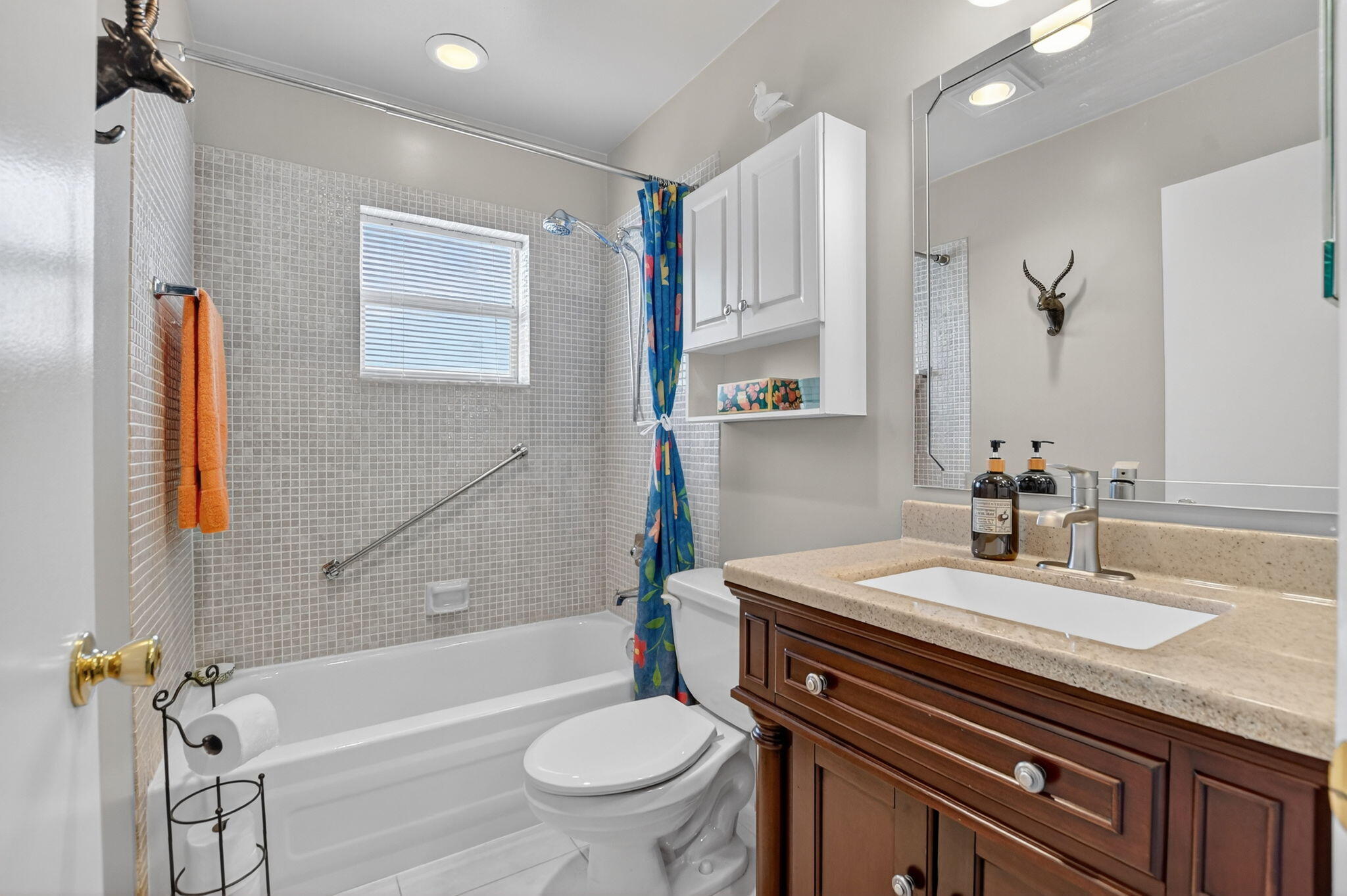 74 Burgundy B, Delray Beach, FL 33484 photo 24