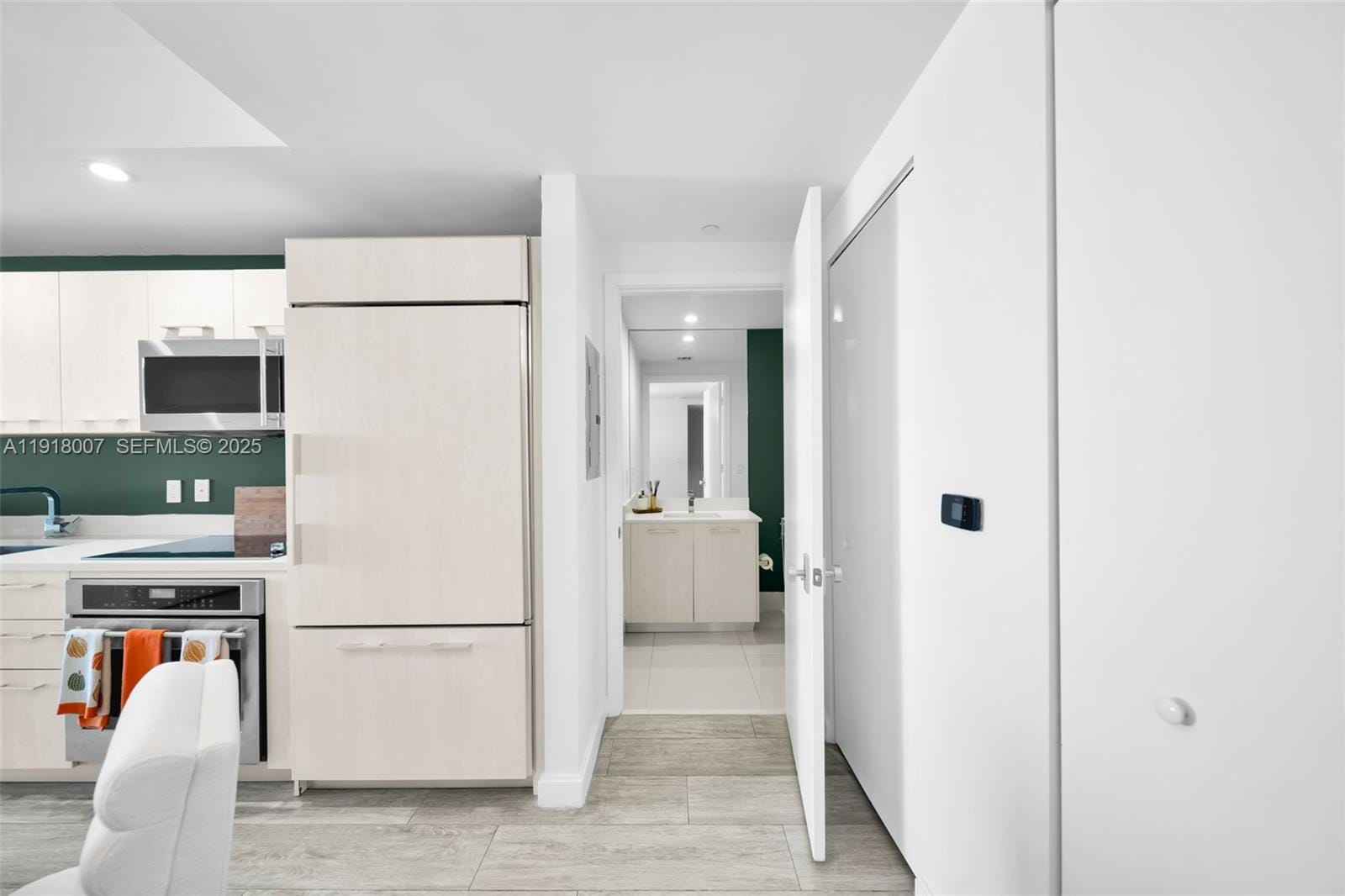 45 SW 9th Street 3909 — photo 6
